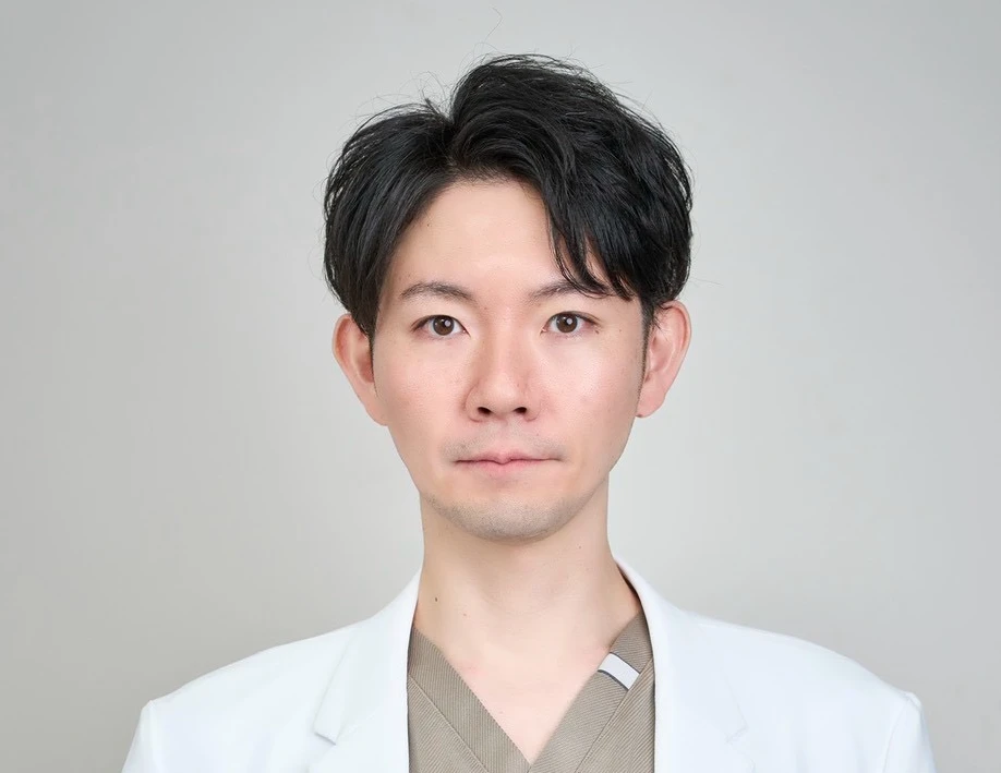 伊藤 靖浩